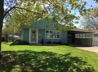 745 Kelly St, Sun Prairie, WI 53590