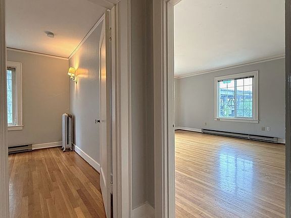 4th image of 3008 Harvard Ave E APT 201