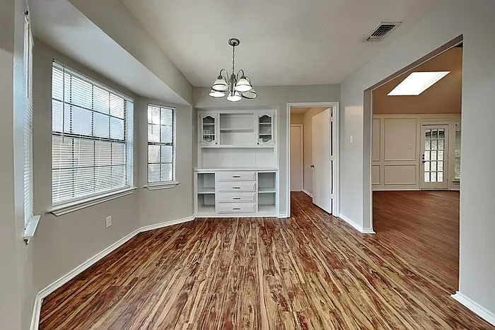 3110 Berkshire Dr — Photo 7