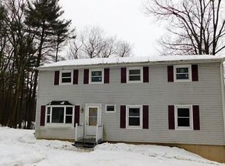 51 Knollwood Rd, Brimfield, MA 01010