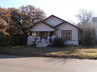 1806 Avenue D, Brownwood, TX 76801