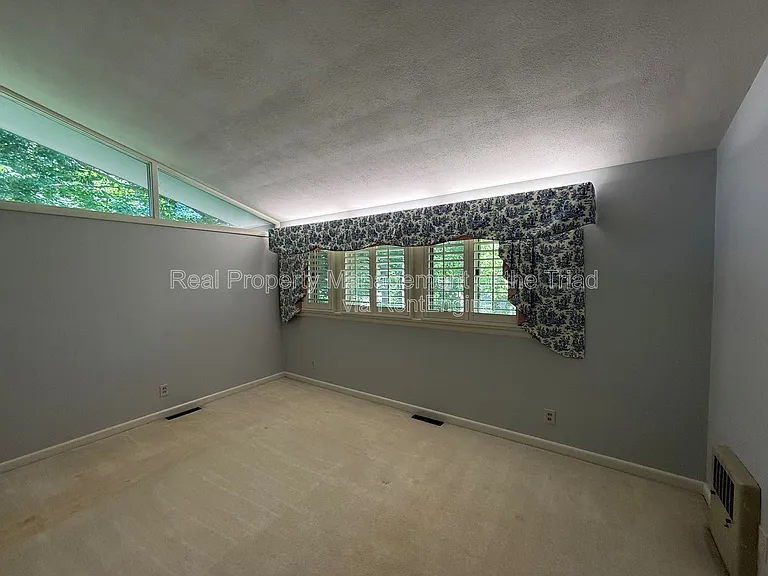 1507 Pinehurst Dr — Photo 7