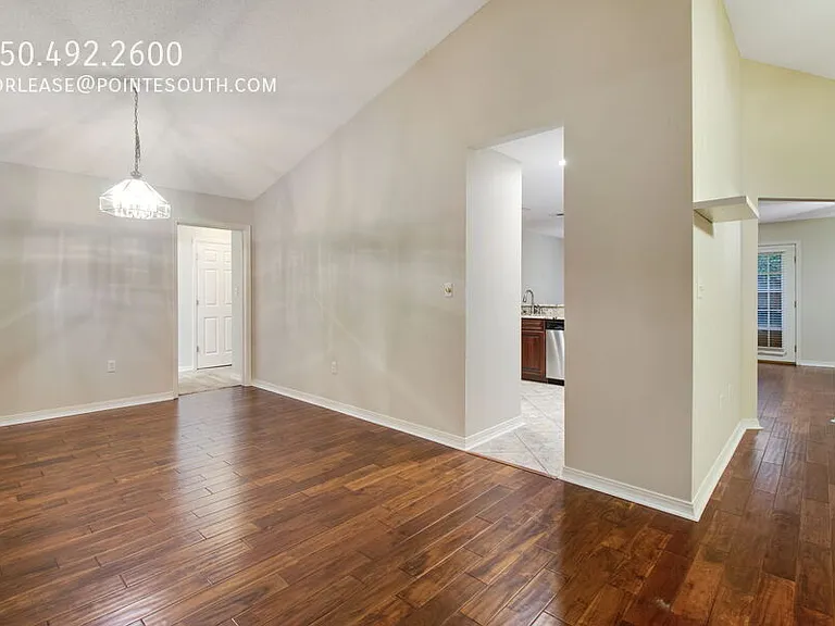 4678 Windstarr Dr — Photo 10