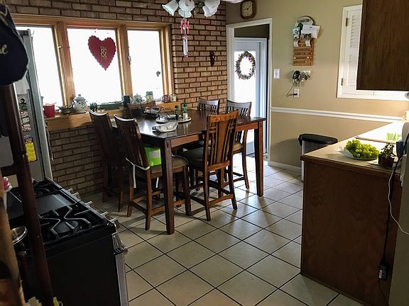 4th image of 205 Burncoate Dr