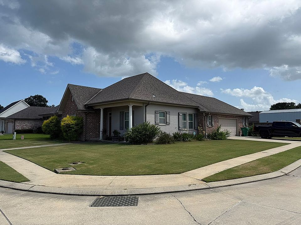 corner lot view