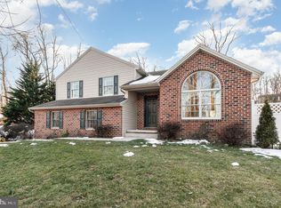 689 Acri Rd, Mechanicsburg, PA 17050