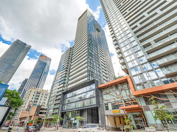 28 Wellesley St E #1902, Toronto, ON M4Y 0C4
