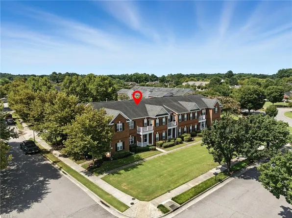814 Great Marsh Ave, Chesapeake, VA 23320
