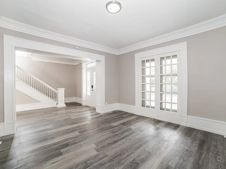1696368_019_living_room_12971963.jpg