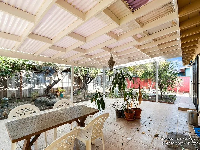 685 Carmar St — Photo 22