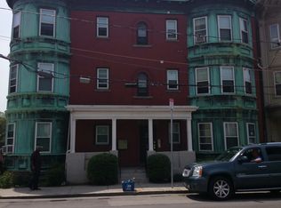 30 Francis St, Boston, MA 02115