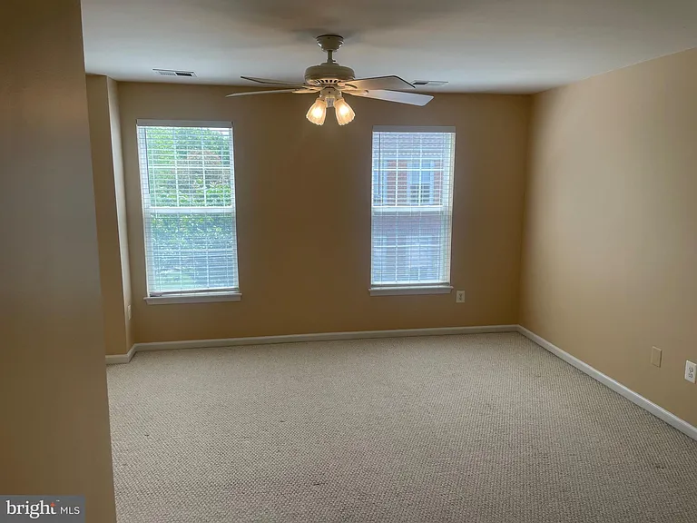20389 Radcliff Ter — Photo 26