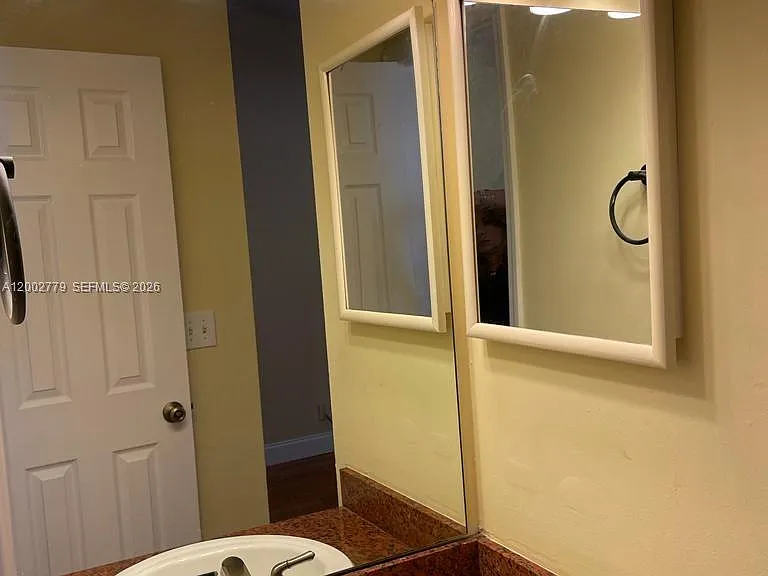 81 SW 3rd St #81 — Photo 22
