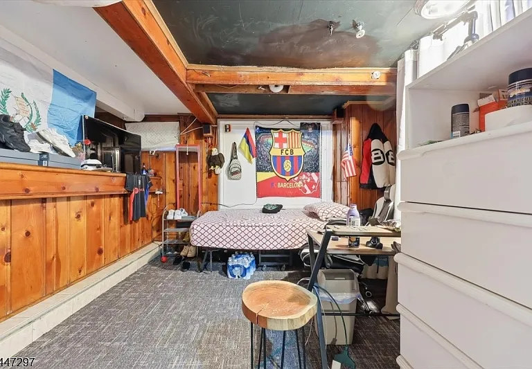 409 Tryon Ave — Photo 27