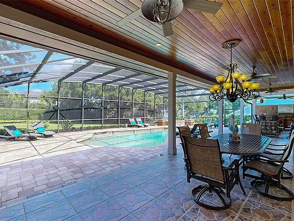 4th image of 516 Jennifer Ln