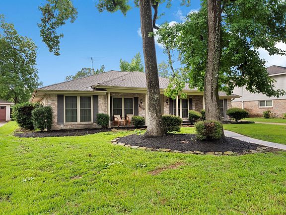 2nd image of 1110 Pear Tree Ln