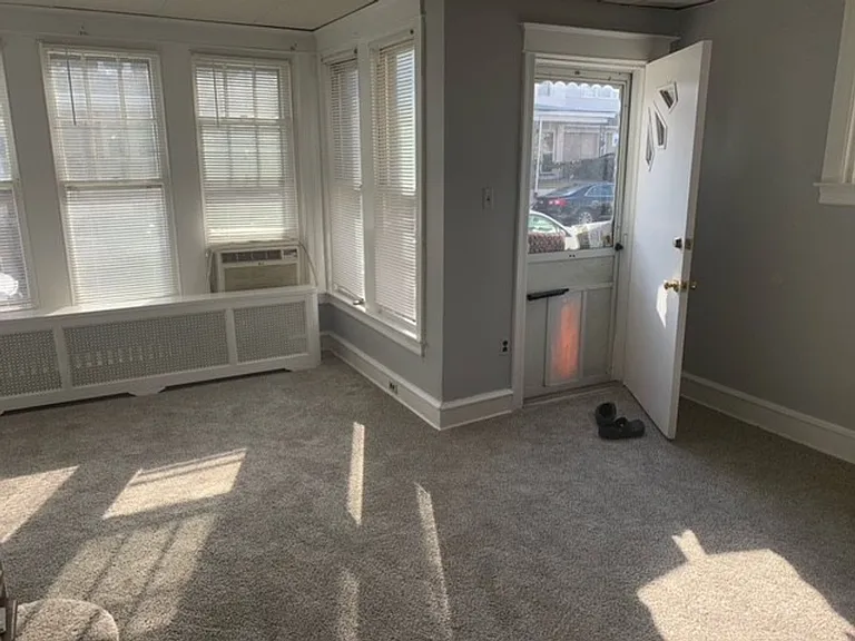 522 Gerhard St — Photo 2