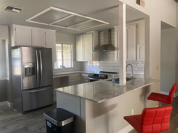 4th image of 6369 N Barcus Ave