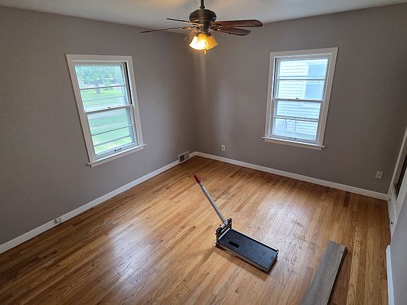 4th image of 1411 E Central Park Ave