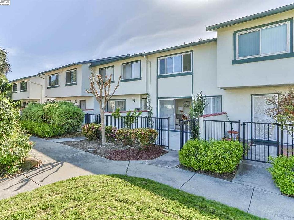 1st image of 4411 Corto Monterey