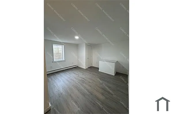Building Photo - 3615 Bernice Dr #5