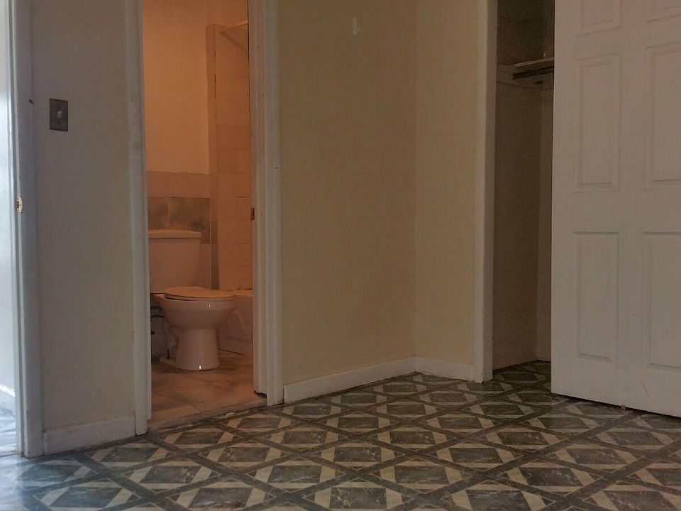 2nd image of 312 3rd St APT 3F