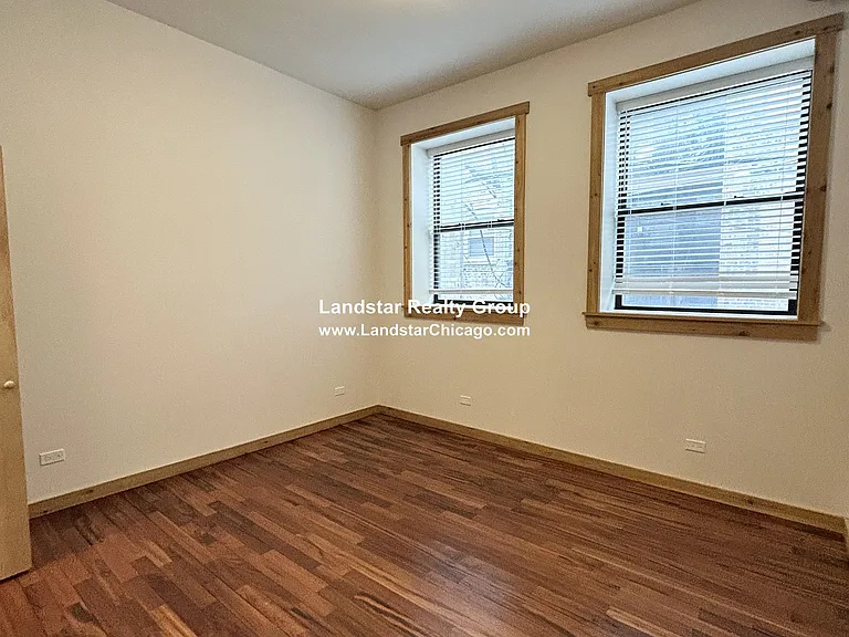 4611 S Ellis Ave #206 — Photo 8