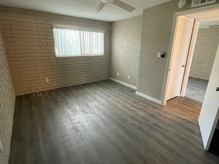 6565 N 17th Ave #13 — Photo 8