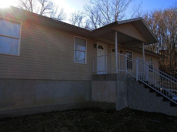 2nd image of 501 Pine St