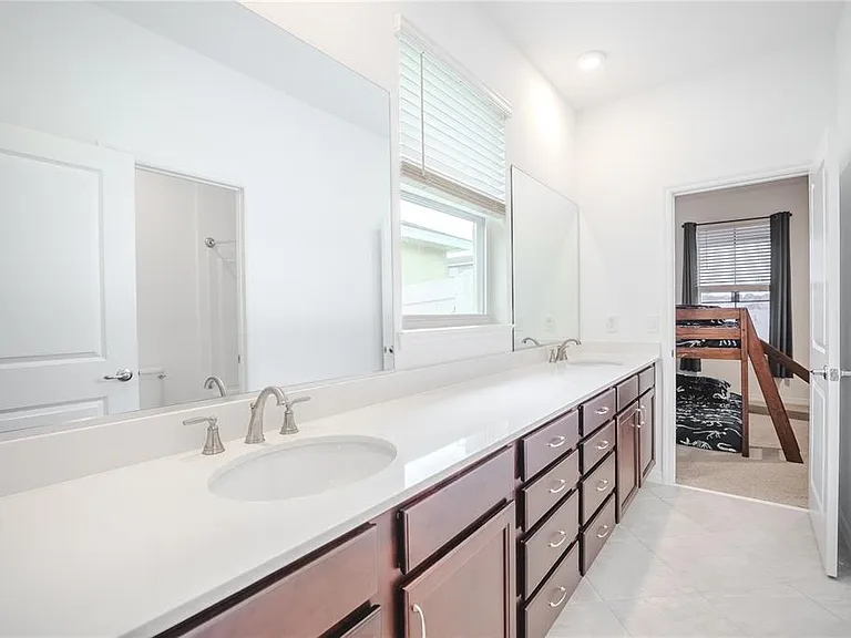 6200 SW 72nd Ter — Photo 29