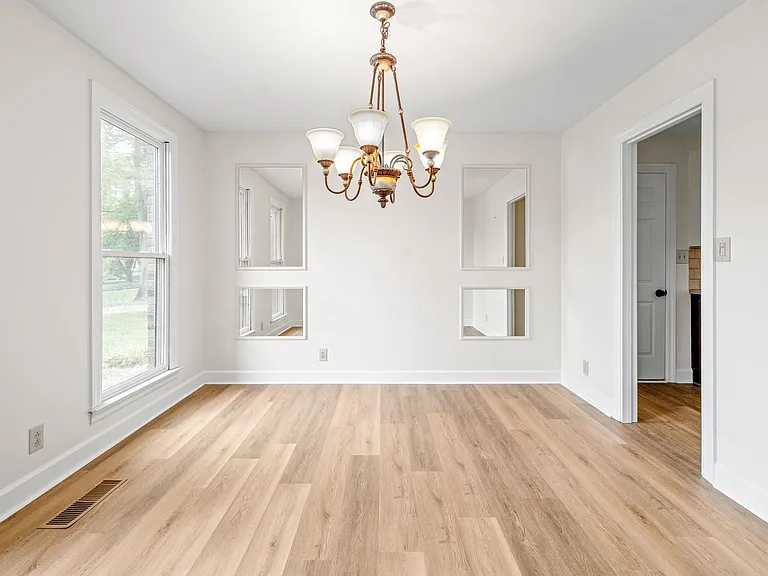 108 Rolling Meadow Dr — Photo 16