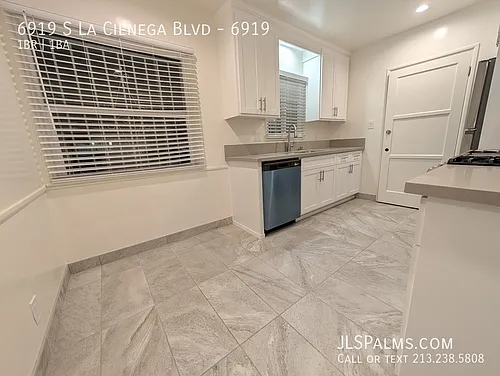 6919 S La Cienega Blvd #6919 Photo 1