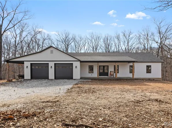140 Turkey Creek Crossing Dr, Hawk Point, MO 63349