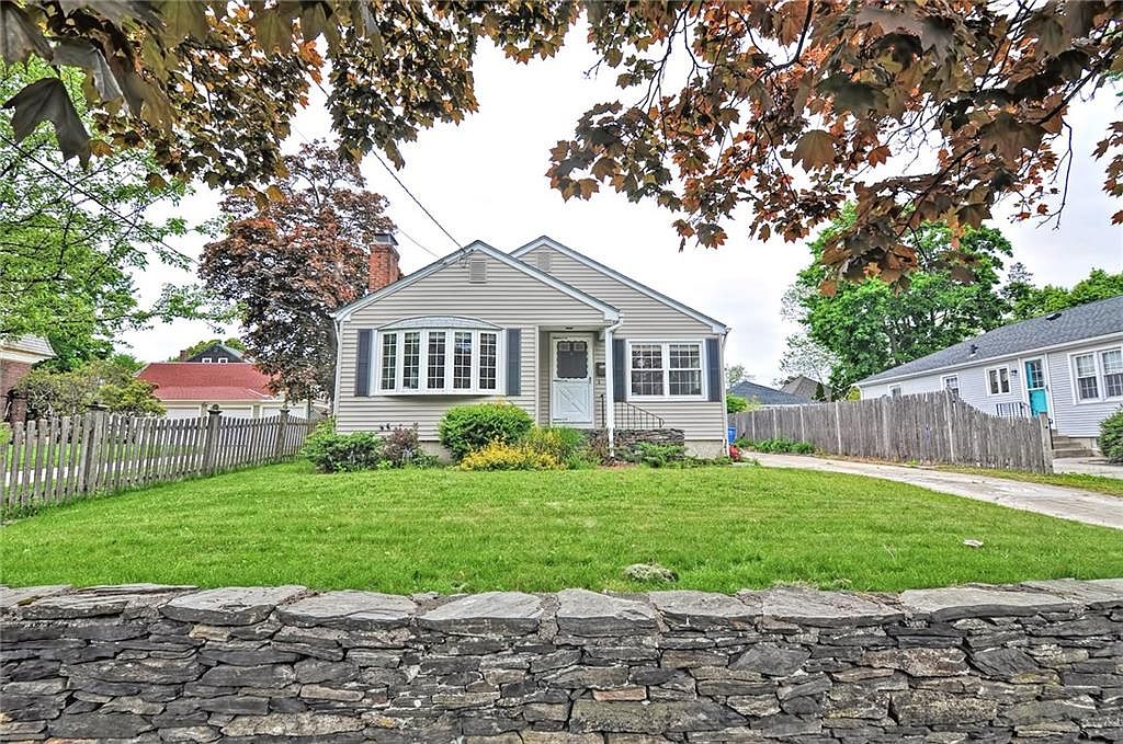139 Albert Ave, Cranston, RI 02905 Zillow