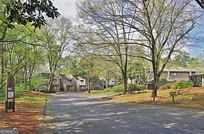1st image of 1501 Cedar Chase Ln NE