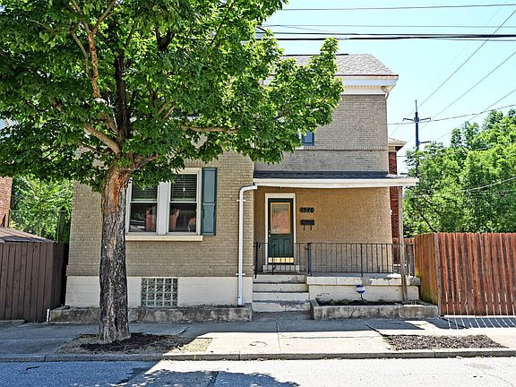 3rd image of 1946 Oakland Ave