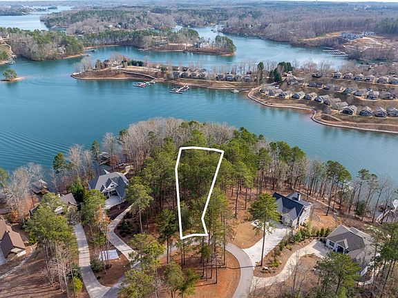 4th image of 537 Peninsula Rd