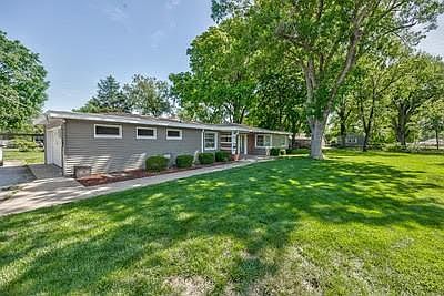 3rd image of 9316 W 80th St
