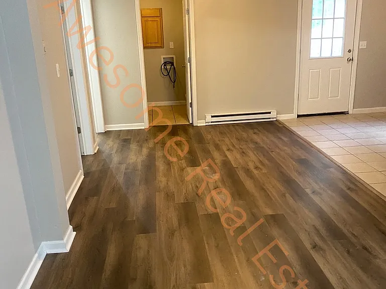 637 Yeoman St #A — Photo 4