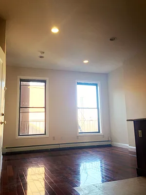 Rented by Sunrise Real Estate | media 58