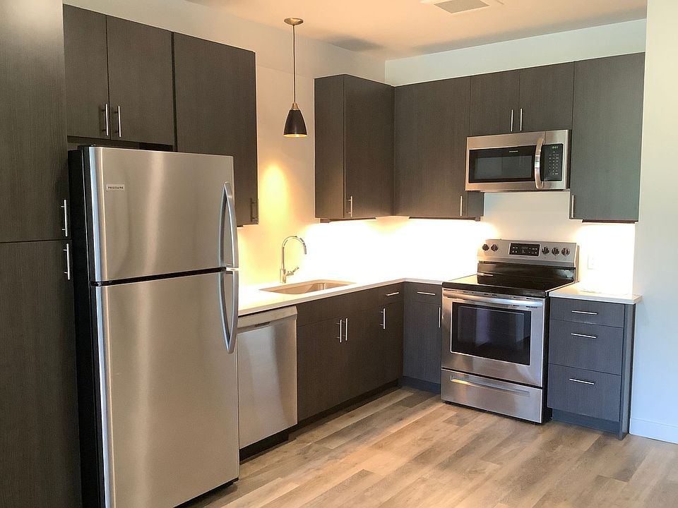 1st image of 110 Harris St #304