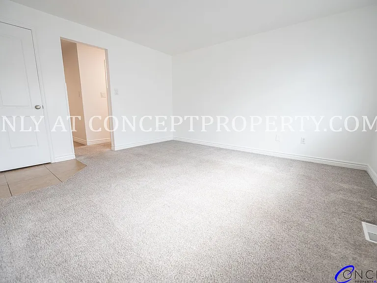 466 E Woodland Ave — Photo 74