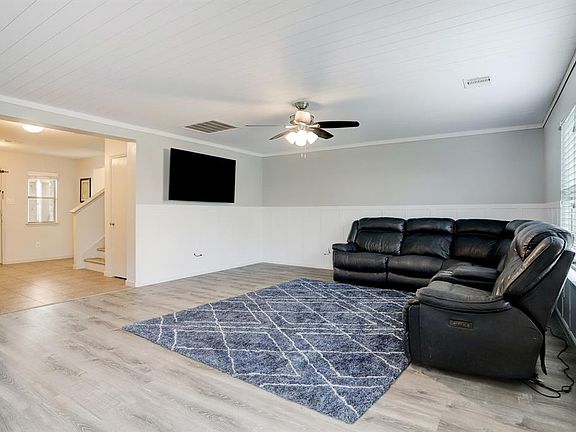 4th image of 7906 Tilbury Woods Ln