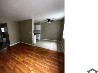 3100 Fordhaven Rd APT 4, Louisville, KY 40214