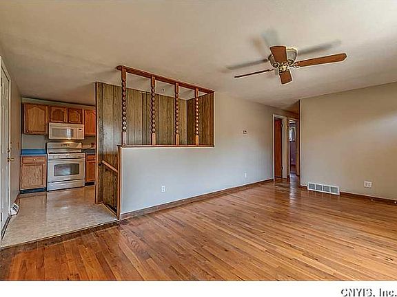 4th image of 117 Ontario Pl