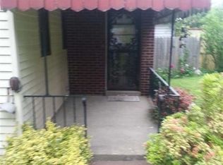 1910 Johnson St, Braddock, PA 15104