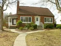 217 S Division St photo 1