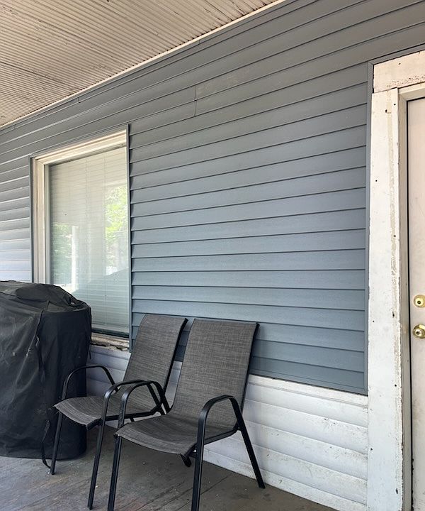 Unit C front porch.