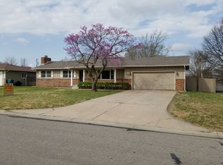 621 N Ridge Way Rd, Rose Hill, KS 67133