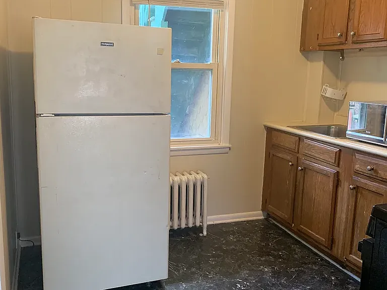 40 Spring St #1 — Photo 9